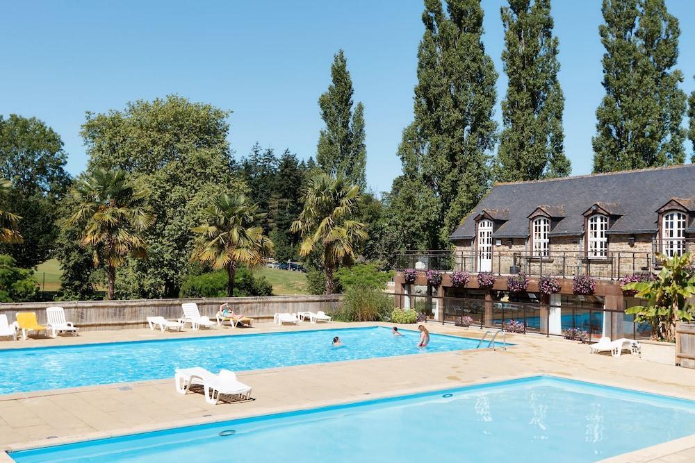 Les Ormes Domaine Et Resort La Boussac ภายนอก รูปภาพ